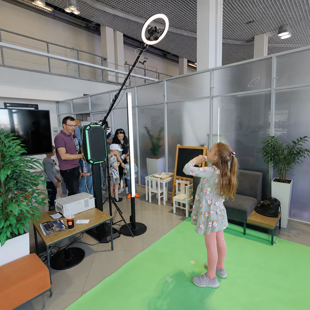 Съёмка в фотозоне «Маленькая планета»